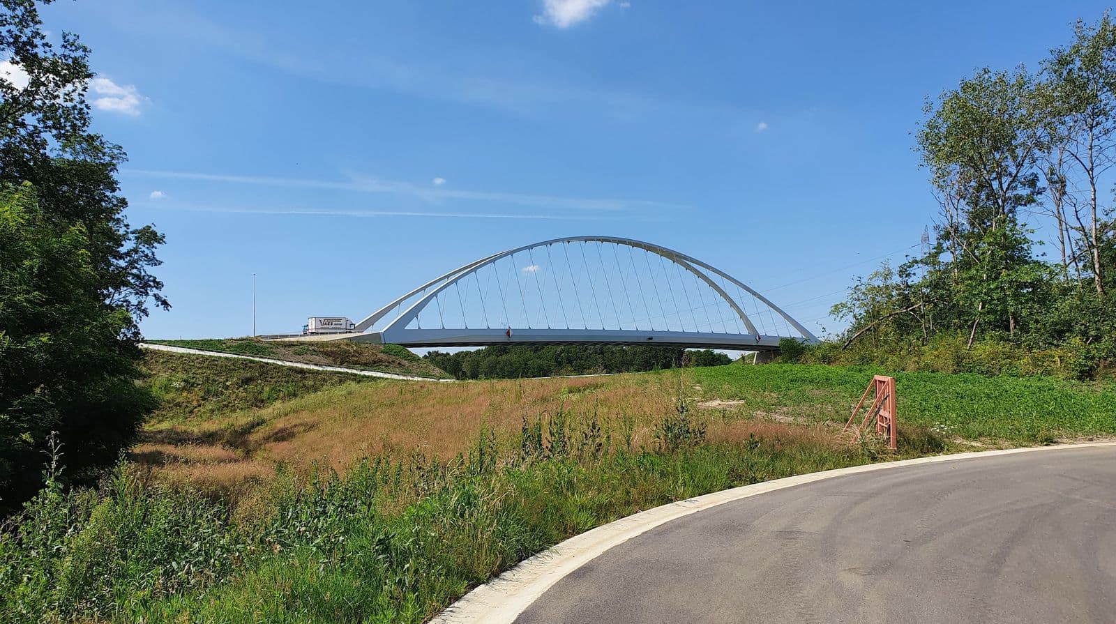 Verhoging bruggen Albertkanaal