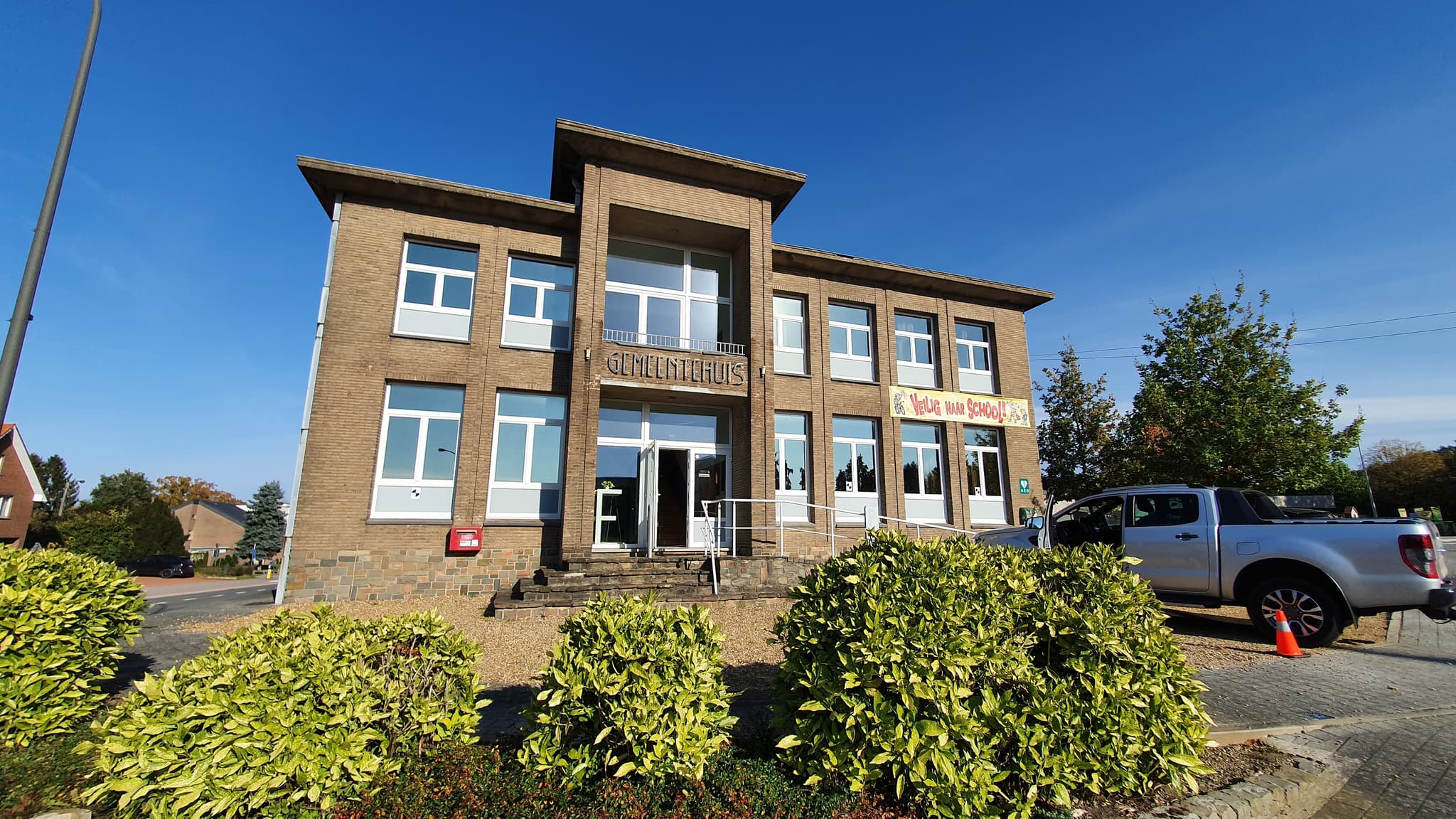 3D-opmeting van voormalig gemeentehuis in As, Limburg, als basis voor herbestemmingsproject via 3D-scanning en dronefotogrammetrie
